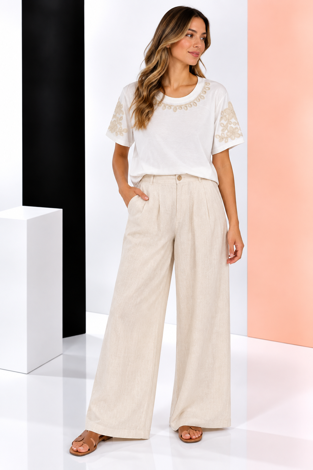 Blusa Manga Corta con Encaje y Bordado Floral