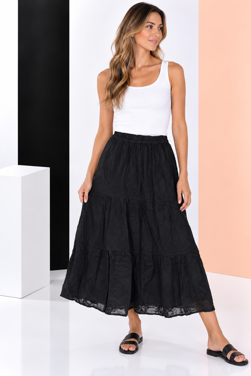 Falda larga en brodery